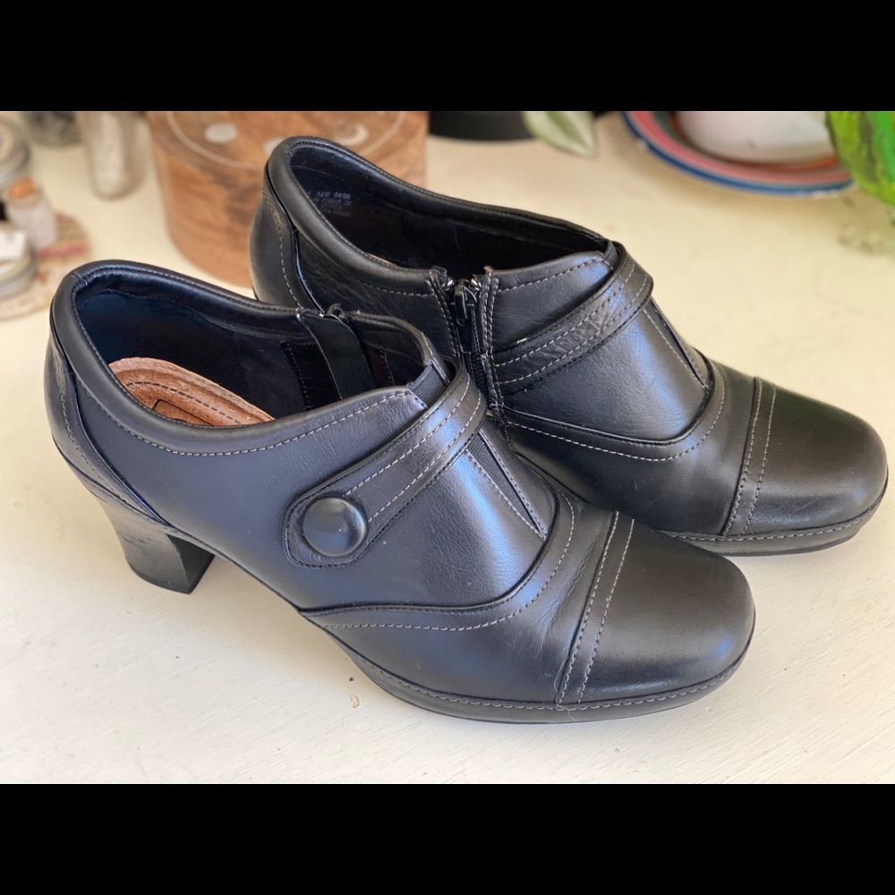 Clark’s Artisan Booties-leather